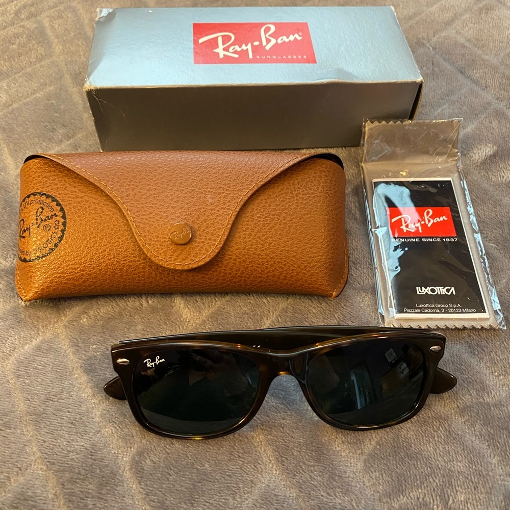 Authentic Ray-Ban New Wayfarers